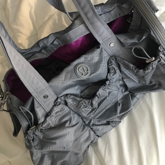 lululemon gym duffle bag
